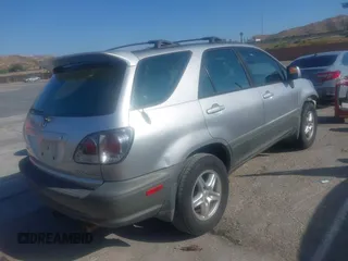 2001 Lexus RX 300 with VIN JTJGF10UX10101387, listed as a IAAI auction lot 42510195 with 327,822 mi miles and . Bid and sale history available at DreamBid. Image 4.