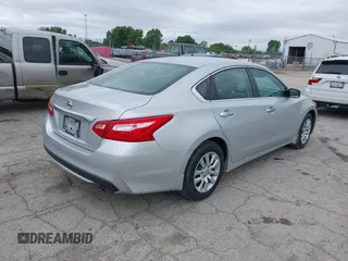 2017 Nissan Altima SV with VIN 1N4AL3AP9HC476384, listed as a IAAI auction lot 42331324 with 175,795 mi miles and . Bid and sale history available at DreamBid. Image 4.