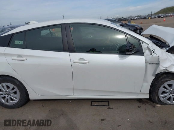2018 Toyota Prius Two with VIN JTDKBRFU6J3059961, listed as a IAAI auction lot 41560764 with 29,188 mi miles. Bid and sale history available at carsss.com. Image 13.