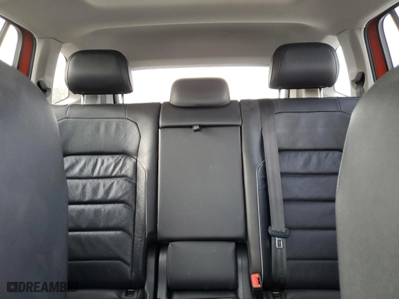 2018 Volkswagen Tiguan SEL Premium with VIN 3VV4B7AX0JM105573, listed as a Copart auction lot 89080465 with 173,826 mi miles and Salvage Title. Bid and sale history available at carsss.com. Image 10.