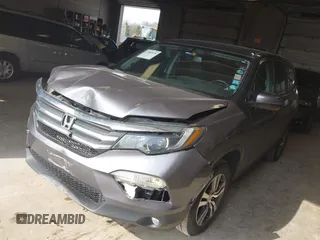 2016 Honda Pilot EX-L with VIN 5FNYF6H51GB097323, listed as a IAAI auction lot 41989978 with 105,006 mi miles. Bid and sale history available at carsss.com. Image 17.