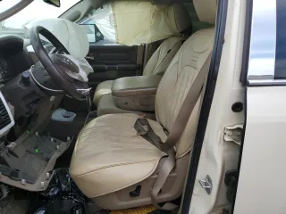 2010 Dodge 1500 SLT z VIN 1D7RV1CT1AS227326, wystawiony jako Copart lot #44240065 z przebiegiem Nie podano mil oraz Szkoda całkowita • Salvage title. Historia ofert i sprzedaży dostępna na DreamBid. Obrazek 9.