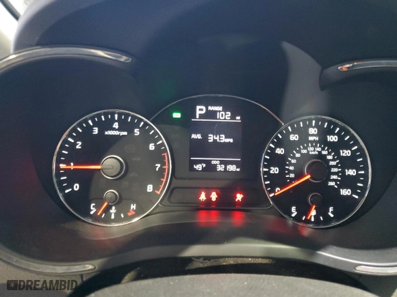 2018 Kia Forte LX with VIN 3KPFK4A75JE246557, listed as a Copart auction lot 48145655 with 32,198 mi miles and Salvage Title. Bid and sale history available at carsss.com. Image 9.