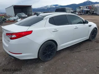 2013 Kia Optima SX w/Limited Pkg with VIN 5XXGR4A62DG249628, listed as a IAAI auction lot 41899068 with 125,947 mi miles. Bid and sale history available at carsss.com. Image 4.