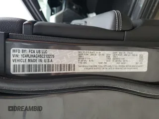 2025 Jeep Grand Cherokee Laredo with VIN 1C4RJHAG4SC272275, listed as a Copart auction lot 79920004 with 712 mi miles and Salvage Title. Bid and sale history available at DreamBid. Image 13.