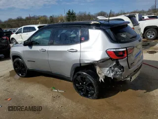 2019 Jeep Compass Latitude with VIN 3C4NJDBB2KT621111, listed as a Copart auction lot 50031545 with 117,379 mi miles and Salvage Title. Bid and sale history available at DreamBid. Image 2.