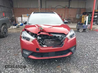 2020 Nissan Kicks SR with VIN 3N1CP5DV4LL565762, listed as a IAAI auction lot 40889527 with 98,722 mi miles. Bid and sale history available at carsss.com. Image 12.