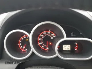2009 Pontiac Vibe GT with VIN 5Y2SR67099Z424129, listed as a Copart auction lot 84504034 with 176,901 mi miles and Clean Title. Bid and sale history available at carsss.com. Image 9.