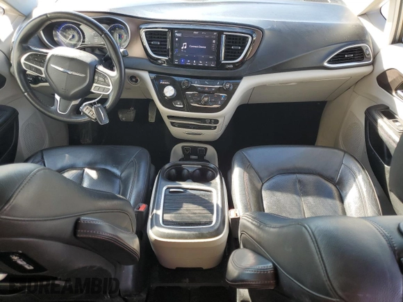 2018 Chrysler Pacifica Touring L Plus z VIN 2C4RC1EG7JR261627, wystawiony jako Copart lot #46944335 z przebiegiem 97 491 mil mil oraz Szkody całkowita. Historia ofert i sprzedaży dostępna na DreamBid. Obrazek 8.