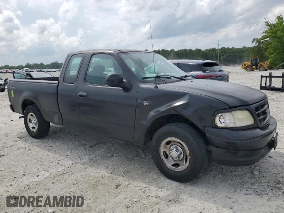 2003 Ford F-150 XL с VIN 1FTRX17273NB20966, выставлен на аукционе Copart как лот 53798005 с пробегом 217 855 миль миль и Списание • Salvage title. История ставок и продаж доступна на DreamBid. Изображение 4.