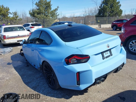 2023 BMW M2 z VIN 3MF13DM00P8D18677, wystawiony jako IAAI lot #41835134 z przebiegiem Nie podano mil oraz . Historia ofert i sprzedaży dostępna na DreamBid. Obrazek 3.