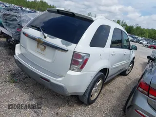 2006 Chevrolet Equinox LT z VIN 2CNDL63F766056685, wystawiony jako IAAI lot #42034587 z przebiegiem 111 307 mil mil oraz . Historia ofert i sprzedaży dostępna na DreamBid. Obrazek 4.