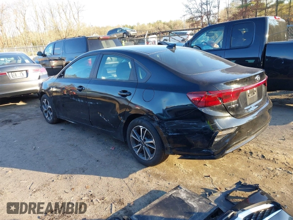 2021 Kia Forte LXS with VIN 3KPF24AD4ME283402, listed as a IAAI auction lot 41176665 with 84,620 mi miles. Bid and sale history available at carsss.com. Image 3.