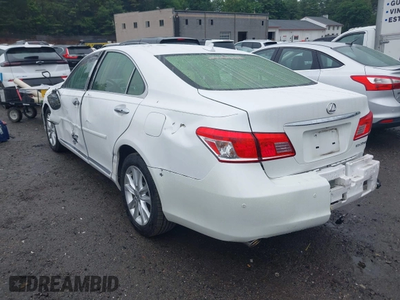 2012 Lexus ES 330 z VIN JTHBK1EG6C2490871, wystawiony jako IAAI lot #42508216 z przebiegiem 131 468 mil mil oraz . Historia ofert i sprzedaży dostępna na DreamBid. Obrazek 14.