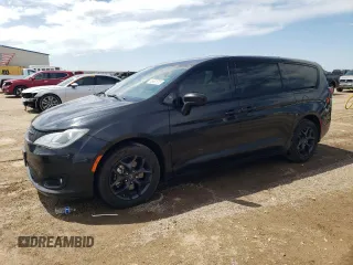 2019 Chrysler Pacifica Touring Plus z VIN 2C4RC1FG0KR714504, wystawiony jako Copart lot #55682805 z przebiegiem 91 756 mil mil oraz Szkoda całkowita • Salvage title. Historia ofert i sprzedaży dostępna na DreamBid. Obrazek 1.