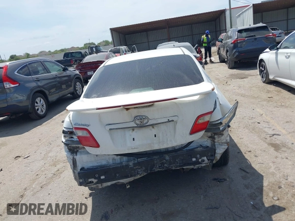 2008 Toyota Camry LE z VIN 4T1BE46K48U792969, wystawiony jako IAAI lot #42056288 z przebiegiem 249 852 mil mil oraz . Historia ofert i sprzedaży dostępna na DreamBid. Obrazek 17.