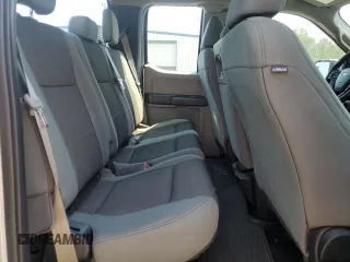 2017 Ford F-150 XL z VIN 1FTEX1EP3HFC41282, wystawiony jako Copart lot #53606825 z przebiegiem 104 246 mil mil oraz Szkoda całkowita • Salvage title. Historia ofert i sprzedaży dostępna na DreamBid. Obrazek 10.
