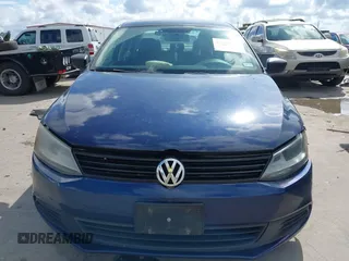 2014 Volkswagen Jetta S with VIN 3VW2K7AJ2EM405085, listed as a IAAI auction lot 42587833 with 138,731 mi miles and . Bid and sale history available at DreamBid. Image 11.