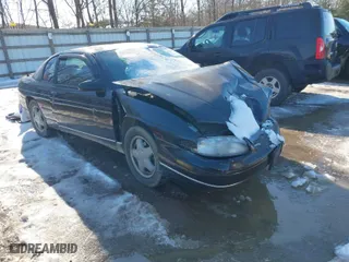 1999 Chevrolet Monte Carlo LS with VIN 2G1WW12M0X9285595, listed as a IAAI auction lot 41333507 with 197,977 mi miles. Bid and sale history available at carsss.com. Image 1.