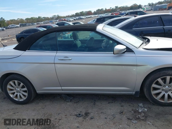 2011 Chrysler 200 Touring with VIN 1C3BC2EB2BN532527, listed as a IAAI auction lot 41428010 with 85,968 mi miles. Bid and sale history available at carsss.com. Image 14.