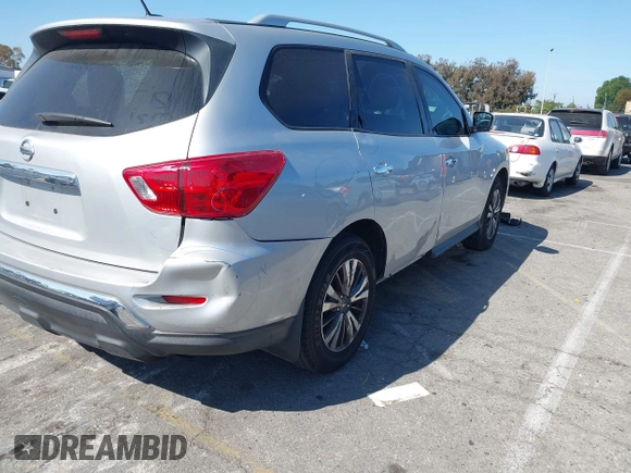 2017 Nissan Pathfinder SL z VIN 5N1DR2MNXHC669407, wystawiony jako IAAI lot #42067850 z przebiegiem 108 269 mil mil oraz . Historia ofert i sprzedaży dostępna na DreamBid. Obrazek 4.