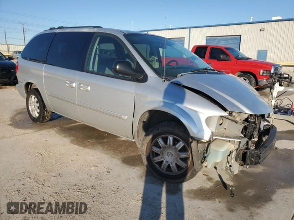 2007 Chrysler Town & Country LWB Touring with VIN 2A4GP54L57R258844, listed as a Copart auction lot 88351265 with 141,521 mi miles and Salvage Title. Bid and sale history available at carsss.com. Image 4.