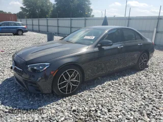 2022 Mercedes-Benz E 350 z VIN W1KZF8DB9NB083560, wystawiony jako Copart lot #57377425 z przebiegiem 9 333 mil mil oraz Szkoda całkowita • Salvage title. Historia ofert i sprzedaży dostępna na DreamBid. Obrazek 1.