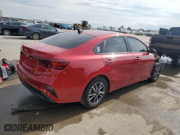 2024 Kia Forte LX with VIN 3KPF24ADXRE837615, listed as a Copart auction lot 47210935 with 6,661 mi miles and Salvage Title. Bid and sale history available at carsss.com. Image 3.