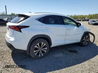 2019 Lexus NX 300 z VIN JTJBARBZ3K2192198, wystawiony jako Copart lot #54915315 z przebiegiem 127 646 mil mil oraz Szkody całkowita. Historia ofert i sprzedaży dostępna na DreamBid. Obrazek 3.