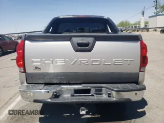 2004 Chevrolet Avalanche Z66 with VIN 3GNEC12T74G332634, listed as a Copart auction lot 63546524 with 241,366 mi miles and Salvage Title. Bid and sale history available at carsss.com. Image 6.