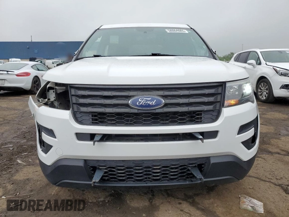 2018 Ford Police Interceptor Utility z VIN 1FM5K8AR8JGC95414, wystawiony jako Copart lot #58064665 z przebiegiem 120 873 mil mil oraz Czysty tytuł • Clean title. Historia ofert i sprzedaży dostępna na DreamBid. Obrazek 5.