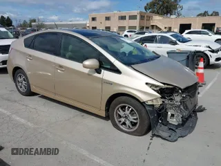 2010 Toyota Prius II with VIN JTDKN3DU1A0131920, listed as a IAAI auction lot 41905953 with 250,270 mi miles. Bid and sale history available at carsss.com. Image 1.