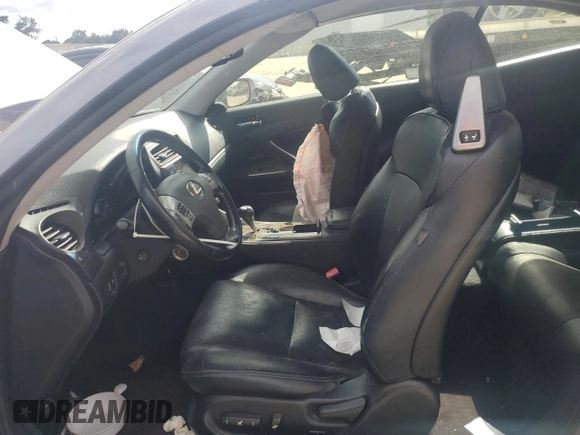 2012 Lexus IS 250 C z VIN JTHFF2C26C2523726, wystawiony jako Copart lot #76100464 z przebiegiem 226 799 mil mil oraz Czysty tytuł • Clean title. Historia ofert i sprzedaży dostępna na DreamBid. Obrazek 7.