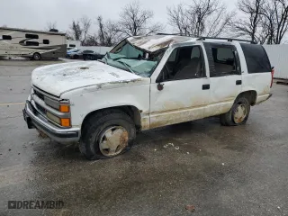 1998 Chevrolet Tahoe with VIN 1GNEK13R4WJ346191, listed as a Copart auction lot 86583514 with 2,650,816 mi miles and Salvage Title. Bid and sale history available at carsss.com. Image 1.