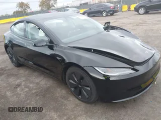 2024 Tesla Model 3 with VIN 5YJ3E1EA3RF847289, listed as a IAAI auction lot 40880916 with 2,937 mi miles. Bid and sale history available at carsss.com. Image 1.