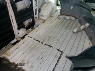 2017 Chevrolet Express Cargo z VIN 1GCWGAFF4H1221811, wystawiony jako Copart lot #50189005 z przebiegiem 155 154 mil mil oraz Szkoda całkowita • Salvage title. Historia ofert i sprzedaży dostępna na DreamBid. Obrazek 11.