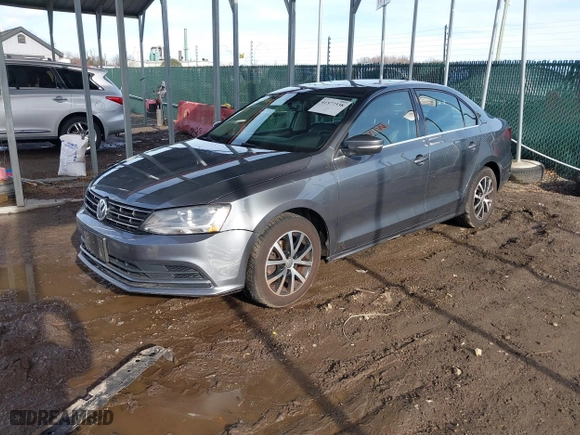 2018 Volkswagen Jetta 1.4T SE with VIN 3VWDB7AJ8JM239030, listed as a IAAI auction lot 41577338 with 111,814 mi miles. Bid and sale history available at carsss.com. Image 18.