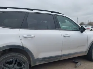 2024 Kia Telluride SX Prestige X-Pro с VIN 5XYP5DGCXRG490882, выставлен на аукционе IAAI как лот 41634304 с пробегом 30 476 миль миль и . История ставок и продаж доступна на DreamBid. Изображение 14.