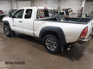 2008 Toyota Tacoma with VIN 5TEUU42N48Z580337, listed as a IAAI auction lot 41391217 with 156,243 mi miles and . Bid and sale history available at DreamBid. Image 3.