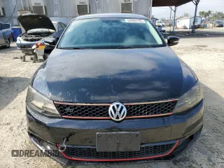 2012 Volkswagen Jetta SE with VIN 3VWDP7AJ7CM032181, listed as a Copart auction lot 64880785 with 179,284 mi miles and Clean title. Bid and sale history available at DreamBid. Image 5.