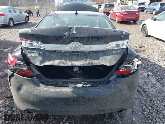 2014 Toyota Camry SE with VIN 4T1BK1FK3EU537670, listed as a IAAI auction lot 41649097 with 64,636 mi miles. Bid and sale history available at carsss.com. Image 6.