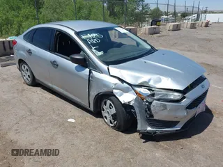 2017 Ford Focus S z VIN 1FADP3E26HL235737, wystawiony jako IAAI lot #42343100 z przebiegiem Nie podano mil oraz . Historia ofert i sprzedaży dostępna na DreamBid. Obrazek 1.