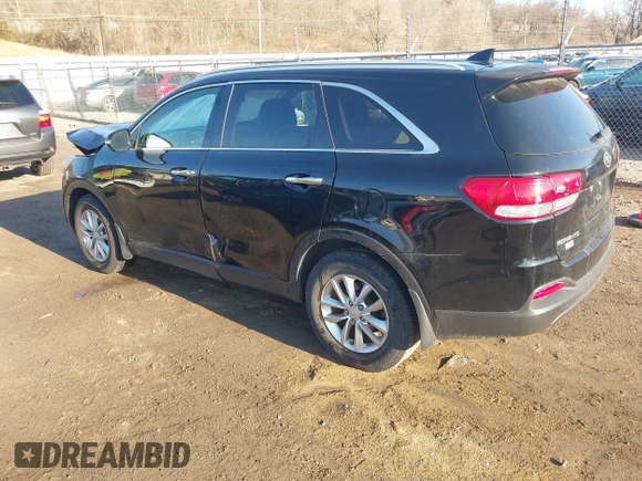 2016 Kia Sorento LX with VIN 5XYPG4A32GG031328, listed as a IAAI auction lot 41890459 with 158,475 mi miles. Bid and sale history available at carsss.com. Image 3.