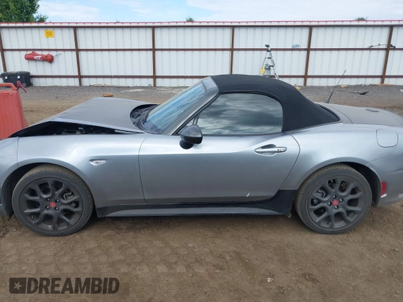 2017 FIAT 124 Spider Classica with VIN JC1NFAEK7H0125106, listed as a IAAI auction lot 42387215 with 36,334 mi miles and . Bid and sale history available at DreamBid. Image 13.