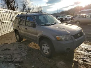 2007 Ford Escape XLS with VIN 1FMYU02Z47KB08019, listed as a Copart auction lot 36747364 with 0 mi miles and Clean Title. Bid and sale history available at carsss.com. Image 4.