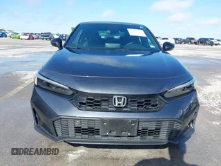 2025 Honda Civic Sport z VIN 2HGFE2F58SH556809, wystawiony jako IAAI lot #42081375 z przebiegiem 8 647 mil mil oraz . Historia ofert i sprzedaży dostępna na DreamBid. Obrazek 6.
