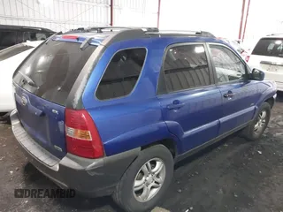 2005 Kia Sportage LX with VIN KNDJE723757109849, listed as a IAAI auction lot 41505516 with 243,556 mi miles and . Bid and sale history available at carsss.com. Image 4.