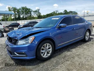 2017 Volkswagen Passat S z VIN 1VWAT7A36HC015025, wystawiony jako Copart lot #56010555 z przebiegiem 109 507 mil mil oraz Szkoda całkowita • Salvage title. Historia ofert i sprzedaży dostępna na DreamBid. Obrazek 1.