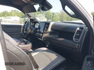 2022 Ram 2500 Tradesman with VIN 3C6UR4HJ2NG208791, listed as a IAAI auction lot 42428957 with 70,960 mi miles and . Bid and sale history available at DreamBid. Image 5.