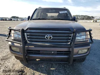 2003 Toyota Land Cruiser with VIN JTEHT05J832042982, listed as a Copart auction lot 43735205 with 177,938 mi miles and Clean Title. Bid and sale history available at carsss.com. Image 5.